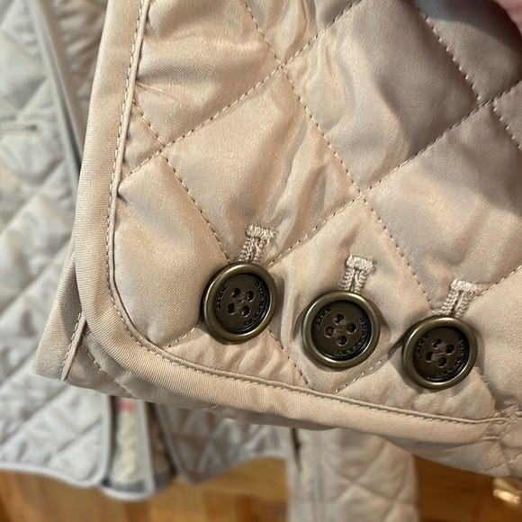 Burberry quilted woman’s jacket - Picture 4 of 14